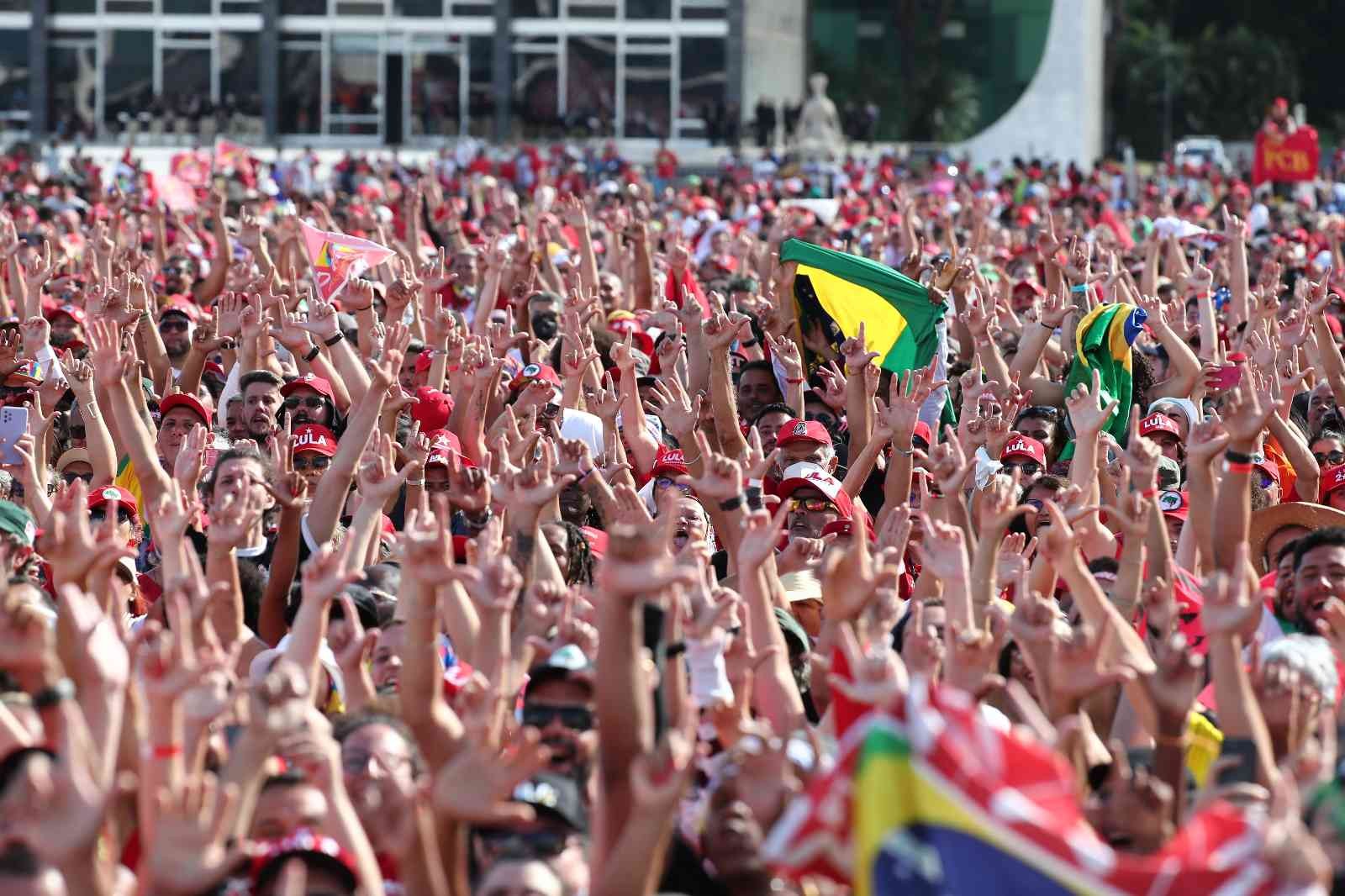 Brezilya’nın yeni Devlet Başkanı Lula yemin etti