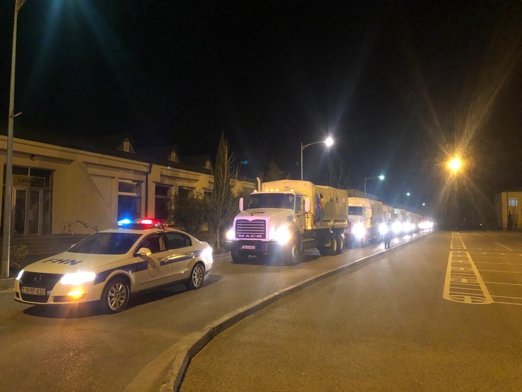 Azerbaycan’dan Türkiye’deki depremzedelere insani yardım konvoyu