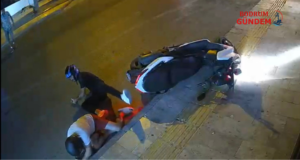 Motosiklet kazası güvenlik kamerasına yansıdı