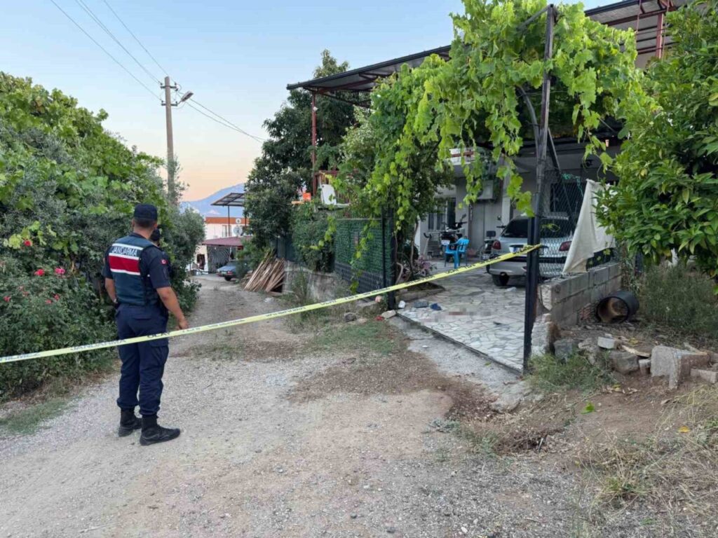 Fethiye’de komşu kavgası kanlı bitti: 1 ölü, 2 yaralı