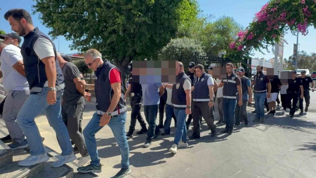 Göçmen kaçakçılığı operasyonunda 9 tutuklama