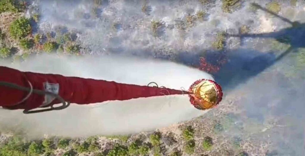 Seydikemer’de orman yangınını söndürme çalışmaları sürüyor