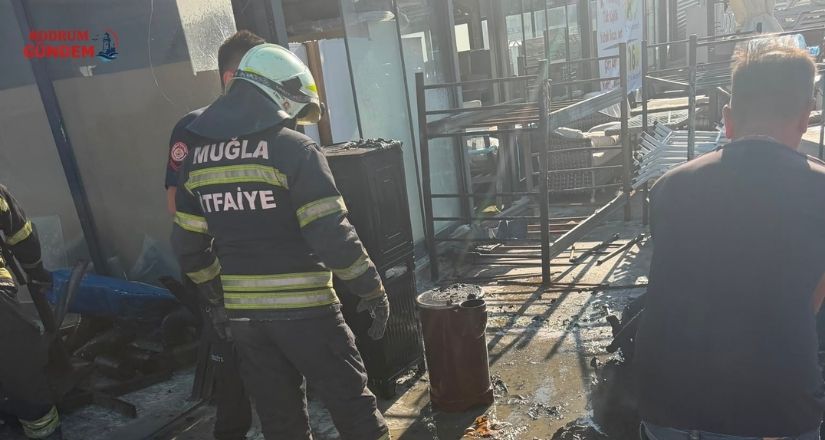 Spot Eşya Deposunda Yangın Paniği