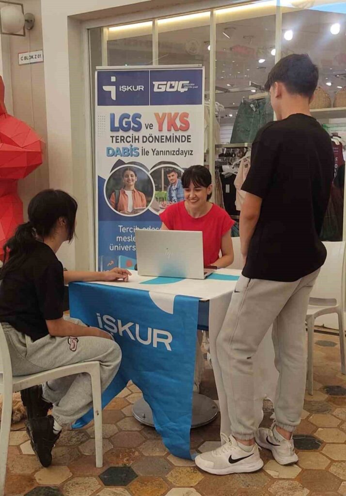 İşkur, DABİS ile gençlerin tercih sürecine rehberlik ediyor