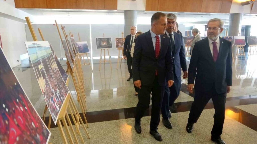 Muğla’da “Gazi Mecliste O Gece” söyleşisi 15 Temmuz ruhu anlatıldı
