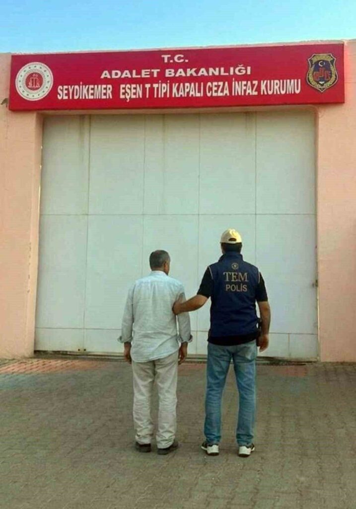 FETÖ hükümlüsü yakalandı